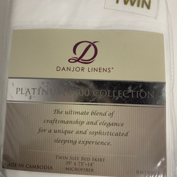 Danjor Linens Bed Skirt - Picture 3 of 4